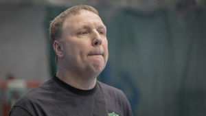 Mikael Källman var nöjd med Grankulla IFK:s insats mot Cocks. Mikael Källman seuraa peliä
