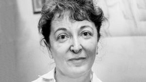 Pauline Kael. Elokuvakriitikko Pauline Kael lähikuvassa. Arkistokuva dokumenttielokuvasta What She Said: The Art of Pauline Kael.