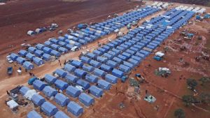 Ett alldeles nytt flyktingläger i närheten av staden Maarrat Misrin i Idlib, fotograferat den 22.2. FN uppskattar att ungefär 170 000 av internflyktingarna i Idlib lever under bar himmel. Ett alldeles nytt flyktingläger i närheten av staden Maarrat Misrin i Idlib, fotograferat den 22.2. FN uppskattar att ungefär 170 000 av internflyktingarna i Idlib lever under bar himmel.