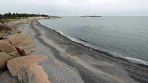 Jussarö hör till Ekenäs skärgårds nationalpark. Iron Beach Jussarössä
