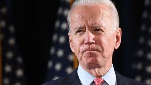 Demokraternas blivande presidentkandidat Joe Biden tror inte att det tjänar fredsprocessen att börja flytta tillbaka USA:s ambassad till Tel Aviv. 