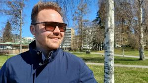Tommi Mäki säger att han vill inge hopp genom att ordna festival. Tommi Mäki