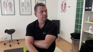 Anders Granholm på Massagepunkten i Jakobstad.