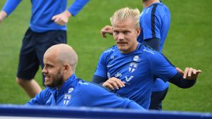 Ska Teemu Pukki och Joel Pohjanpalo spela tillsammans mot Wales? Teemu Pukki och Joel Pohjanpalo under landslagsträning.
