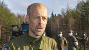 Major Erik Stålhandske vid svenska flygvapnet. Erik Stålhandske, Ruotsin harjoitusjoukkojen päällikkö? Ruska 2020