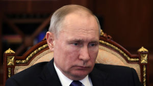 Det blir ingen lätt uppgift för Saudiarabien att förmå Vladimir Putin att ge efter i priskriget. Ryssland föreslog en egen resolution där man krävde sanktionslättnader, men förslaget fick stöd av endast fyra länder.
