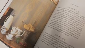 Pepparkakan som bakades i Stensböle hade tysk förebild. Bild av ett uppslag med recept i en hushållsbok.