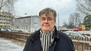 Stephan Horn är arkitekt och beslutsfattare i Hangö, och han efterlyser idéer och visioner för ett levande centrum. Man utomhus