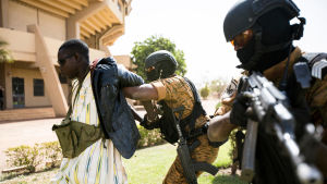Soldater i Burkina Faso utbildas för terrorbekämpning efter att jihadister blev aktiva landet i år 2015 Soldater i Burkina Faso utbildas för terrorbekämpning efter att jihadister blev aktiva landet i år 2015