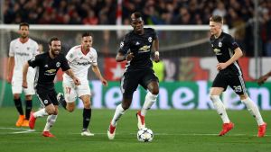Paul Pogba och Sevilla har 0–0 inför returmötet. Paul Pogba med bollen i en match mot Sevilla.