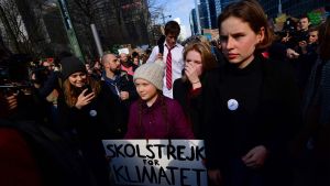 Greta Thunberg deltog i skolstrejkande belgiska gymnasieungdomars klimatdemonstration i Bryssel torsdagen den 21 februari. 