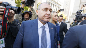 Enligt den ryske affärsmannen Lev Parnas hade Trump full insyn i Parnas och Giulianis förehavanden i Ukraina. Lev Parnas.