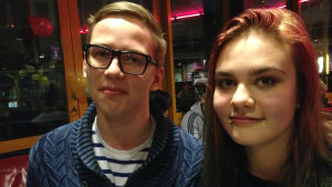 Om man är troende kan man känna samhörighet trots olika religion. Amos Airola och Naomi Jaari har utbildats för att föra dialog om religioner för finländska ungdomar. Om man är troende kan man känna samhörighet trots olika religion. Amos Airola och Naomi Jaari har utbildats för att föra dialog om religioner för finländska ungdomar.
