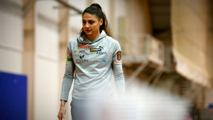 Nooralotta Neziri har aldrig varit den som gett upp enkelt. Det gjorde hon inte heller under sin utmattning. Nooralotta Neziri går i Hipposhallen klar för att börja träna