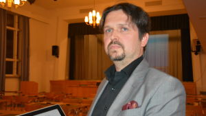 Miikka Soivio, Saml., var en av de aktivaste under mötet. Samlingspartisten Miikka Soivio.