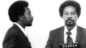 Frank Morganin pidätyskuva. Saksofonisti Frank Morganin pidätyskuva vuodelta 1975.. Kuva dokumenttielokuvasta Vapauden sointi: Frank Morganin tarina.