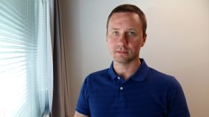 Oskar Berndtsson, koncernchef vid Euro Work som rekryterat inom bland annat shipping utvidgar nu till rekrytering av invandrare på finländsk mark. s Oskar Berndtsson är koncernchef för Eurowork.
