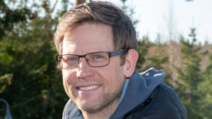 Kjell Carlström är sportchef för Israel Start-Up Nation. Cyklisten Kjell Carlström
