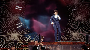 Cliff Richard esitti vuoden 1968 Euroviisuissa kappaleen Congratulations. Cliff Richard esiintyy Euroviisuissa vuonna 1968.
