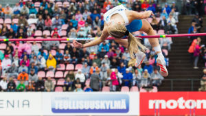 Två medaljer för multitalangen Kähärä. Jessica Kähärä i farten.