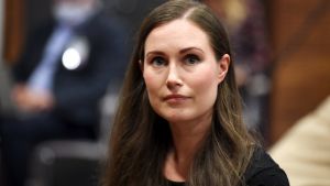 Statsminister Marins åsikter skiljer sig från Centerns. Statsminister Sanna Marin (SDP) under de politiska journalisternas frågestund den 8 september 2020.