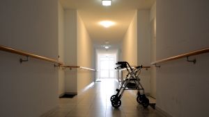 Rollator i korridor