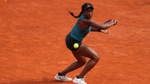 Stephens utmanar Halep. Sloane Stephens är klar för semifinal i Paris.