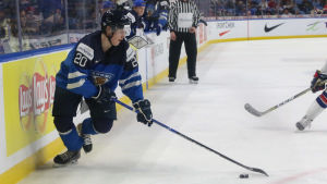 Eeli Tolvanen var med och slog Kanada för en dryg vecka sedan. Eeli Tolvanen i juniorlandslaget.