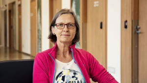 Ulla Sandholm har besökt skolor och berättat om organtransplantationer i kring tjugo år. En kvinna som heter Ulla Sandholm