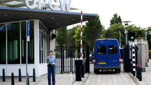 Organisationen för förbud mot kemiska vapen, OPCW har fått i uppgift av FN att utreda misstänkta giftgasattacker i Syrien. OPCW har sitt högkvarter i Haag i Nederländerna Organisationen för förbud mot kemiska vapen, OPCW har fått i uppgift av FN att utreda misstänkta giftgasattacker i Syrien. OPCW har sitt högkvarter i Haag i Nederländerna