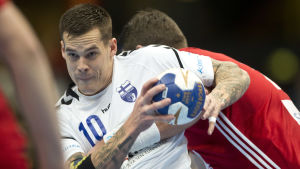 Nico Rönnberg är med när landslaget startar VM-kvalet. Nico Rönnberg, Finland-Slovakien, januari 2018.