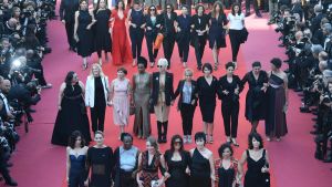 Efter att anklagelserna mot Harvey Weistein uppdagades har kvinnor inom filmindustrin upprepade gånger ordnat protester mot trakasserierna i branschen Skådespelare i #metoo-demonstration i Cannes.