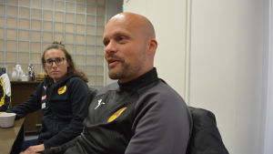 Kristoffer Sandbacka och Chelsy Swackhamer. Chelsy Swackhamer och Kristoffer Sandbacka.