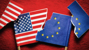 USA och EU - it's complicated. USA:s och EU:s flaggor i bitar