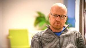 Janne Typpi ser ofta aktiva och före detta elitidrottare i sitt jobb på Spelkliniken. Janne Typpi är socialterapeut på Spelkliniken.
