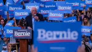 Bernie Sanders är oerhört populär bland unga väljare. Bernie Sanders talar till sina anhängare.