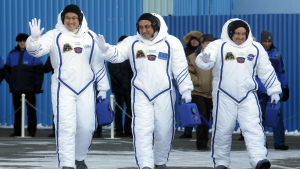 Kosmonauten Anton Shkaplerov och astronauterna Scott Tingle och Norishige Kanai flög till rymden den 17 december Kosmonauten Anton Shkaplerov och astronauterna Scott Tingle och Norishige Kanai flög till rymden den 17 december
