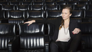 Andrea Reuter är producent på Helsinki-filmi. Andrea Reuter, bilden är tagen i Bio Mauritz i Filmhuset i Stockholm.