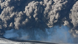 Askmoln efter vulkanen Eyjafjallajökulls utbrott 2010. Vulkanutbrott på Island.