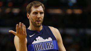 Tysken Dirk Nowitzki blev NBA-mästare med Dallas Mavericks 2011. Dirk Nowitzki i Dallas Mavericks.