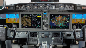 Europeiska luftfartsmyndigheter vill ha mer information om bland annat automatiska styrsystem i Boeings MAX-plan Förarkabinen i flygplanstypen Boeing 737 Max 8.