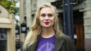 Amanda Pasanen är missnöjd över beslutet att höja månadsbiljettens pris. Amanda Pasanen