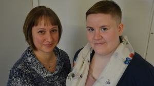 Brottspåföljdstjänstepersonerna Mari Gunell-Tusa och Linda Granith jobbar på Vasakontoret för byrån för samhällspåföljder. Mari Gunell-Tusa och Linda Granath