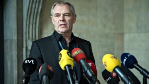 Förundersökningsledaren Jens Møller på presskonferensen på lördagsförmiddagen. Förundersökningsledaren Jens Møller på en presskonferens på lördagsförmiddagen.
