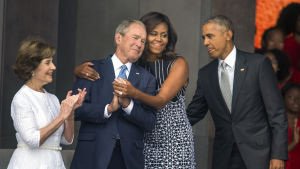 Både Bush och Obama har hållit en relativt låg profil sedan de lämnade presidentposten Både Bush och Obama har hållit en relativt låg profil sedan de lämnade presidentposten