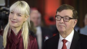 Laura Huhtasaari blev trea och Paavo Väyrynen fyra. Laura Huhtasaari och Paavo Väyrynen.