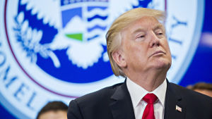 President Donald Trump tog åt sig äran för den kraftiga börsuppgången i fjol men är han också redo att ta på sig skulden för raset? President Donald Trump tog åt sig äran för den kraftiga börsuppgången i fjol men är han också redo att ta på sig skulden för raset?