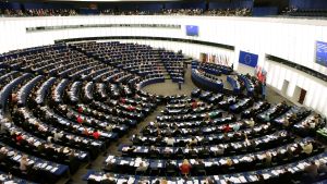 Finns det fördelar med att ha makten på avstånd? Europaparlamentets plenisal i Strasbourg
