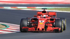 Då man inte kör Ferrari för nöjes skull Sebastian Vettel kör sin Ferrari i Barcelona.