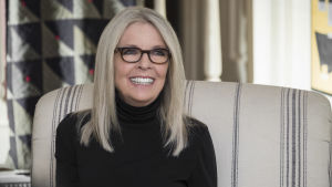 41 år efter Annie Hall är 72-åriga Diane Keaton fortfarande ett namn att räkna med. Diane Keaton ler lika brett i Book Club som hon gjorde i Annie Hall 1977.